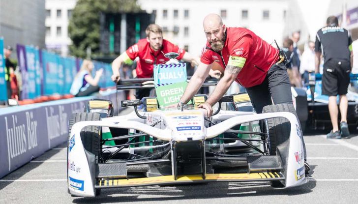 Formula E: gran business, nomi prestigiosi, ma ancora poca autonomia - Foto 24 di 43