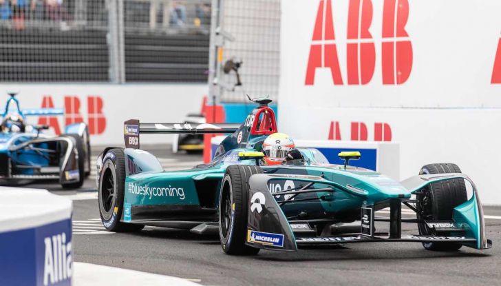 Formula E: gran business, nomi prestigiosi, ma ancora poca autonomia - Foto 39 di 43