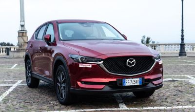 Mazda CX-5 2018, prova su strada: due versioni a confronto