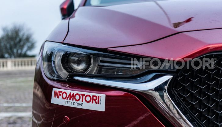 Mazda CX-5 2018, prova su strada: due versioni a confronto - Foto 3 di 34