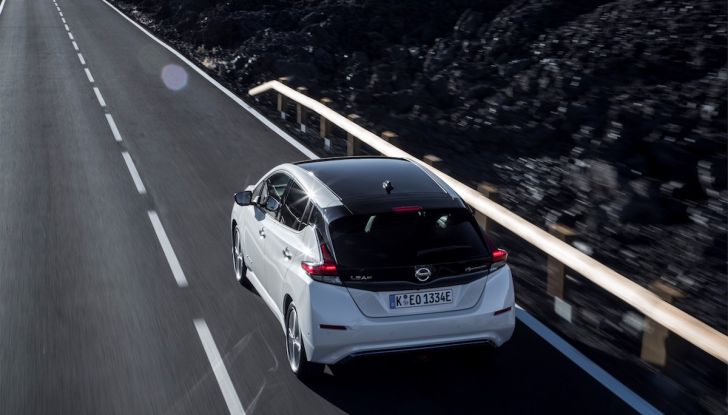 Nissan Leaf 2018, prova su strada della seconda serie: spazio al futuro - Foto 5 di 15