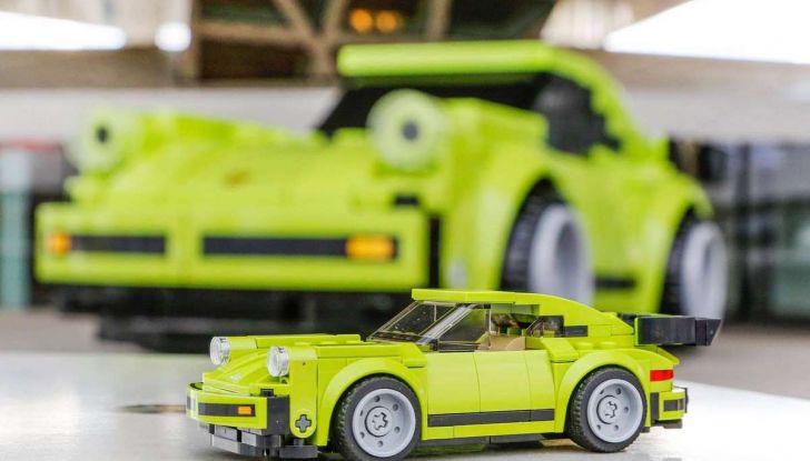 Porsche 911 Turbo, l’esemplare in LEGO al Museo Porsche di Stoccarda - Foto 2 di 5