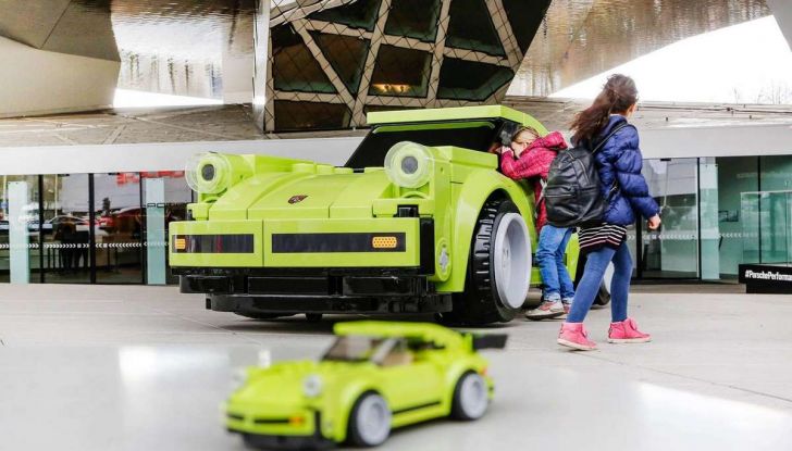 Porsche 911 Turbo, l’esemplare in LEGO al Museo Porsche di Stoccarda - Foto 4 di 5