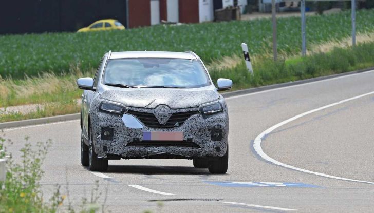 Renault Kadjar Facelift, immagini e informazioni tecniche - Foto 8 di 23
