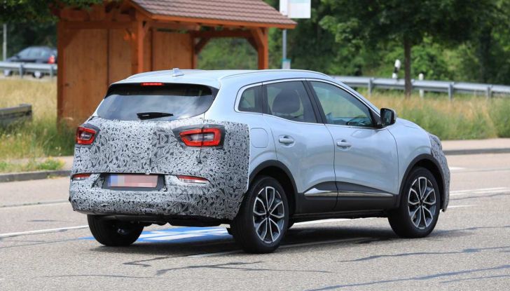 Renault Kadjar Facelift, immagini e informazioni tecniche - Foto 12 di 23