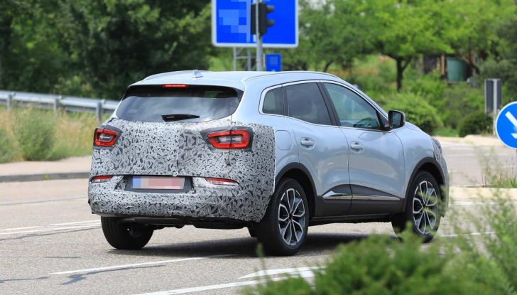Renault Kadjar Facelift, immagini e informazioni tecniche - Foto 9 di 23