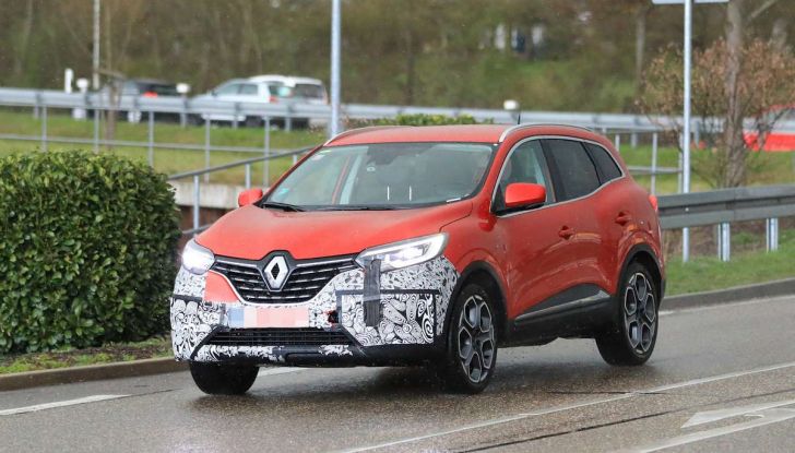 Renault Kadjar Facelift, immagini e informazioni tecniche - Foto 14 di 23
