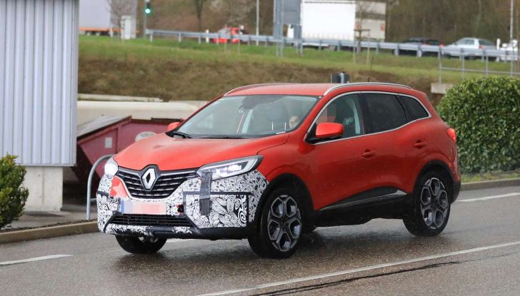 Renault Kadjar Facelift, immagini e informazioni tecniche - Foto 17 di 23