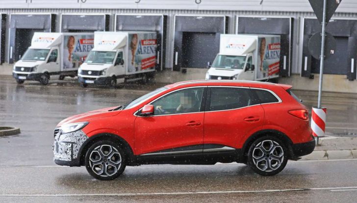 Renault Kadjar Facelift, immagini e informazioni tecniche - Foto 20 di 23