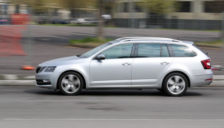 Prova Skoda Octavia Wagon G-TEC: comoda, ecologica e spaziosa! [VIDEO] - Foto 22 di 38