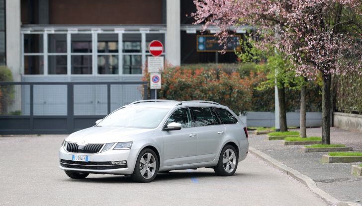 Prova Skoda Octavia Wagon G-TEC: comoda, ecologica e spaziosa! [VIDEO] - Foto 3 di 38