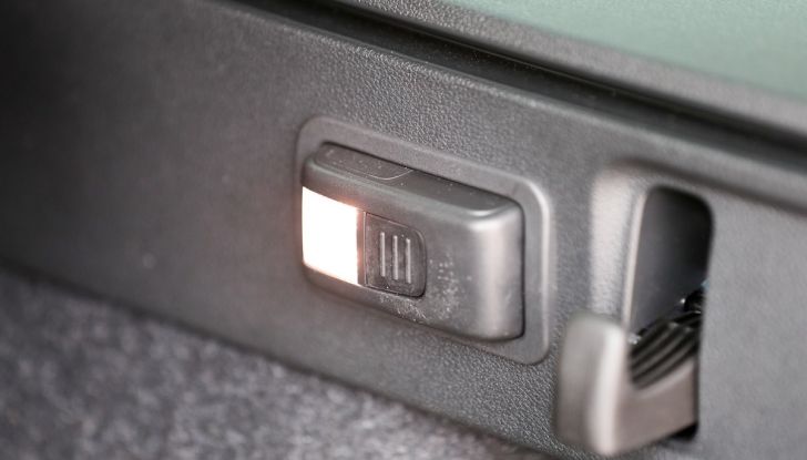 Prova Skoda Octavia Wagon G-TEC: comoda, ecologica e spaziosa! [VIDEO] - Foto 31 di 38