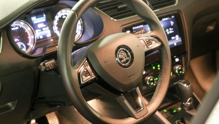 Prova Skoda Octavia Wagon G-TEC: comoda, ecologica e spaziosa! [VIDEO] - Foto 15 di 38