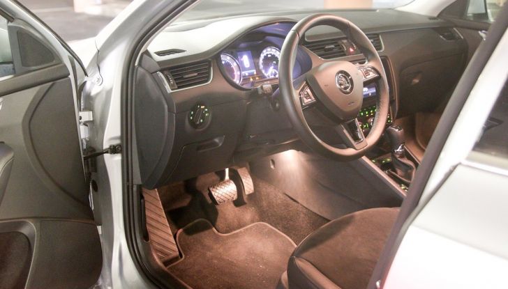 Prova Skoda Octavia Wagon G-TEC: comoda, ecologica e spaziosa! [VIDEO] - Foto 14 di 38