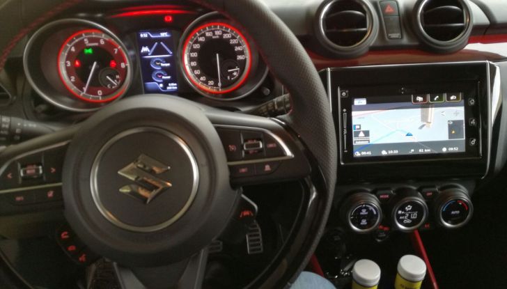 Nuova Suzuki Swift Sport 2018, peso piuma da 140CV - Foto 33 di 34