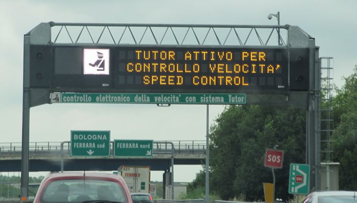 Autostrade, meno 2 punti patente per mancato pedaggio: è legale? - Foto 3 di 19