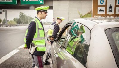 L’operazione “Vacanze Sicure”, 10 mila controlli sugli pneumatici su 7 regioni