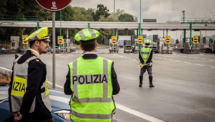 L’operazione “Vacanze Sicure”, 10 mila controlli sugli pneumatici su 7 regioni - Foto 1 di 7