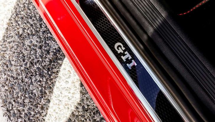 Volkswagen GTI, la gamma dalla up! alla Golf TCR - Foto 3 di 15