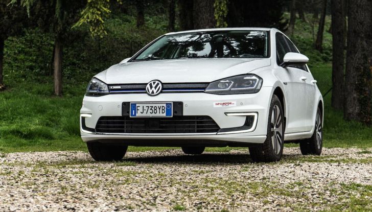 Prova Volkswagen e-Golf 2018: Tanta autonomia, comfort e stile! - Foto 3 di 27