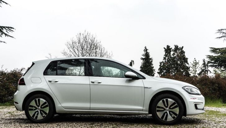 Prova Volkswagen e-Golf 2018: Tanta autonomia, comfort e stile! - Foto 24 di 27