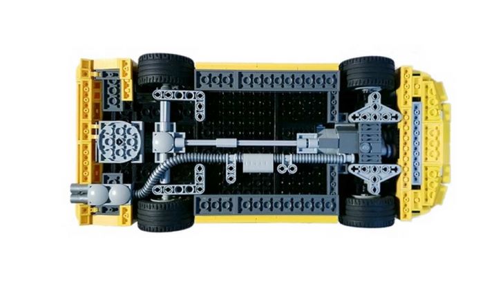 BMW M3 E30 in Lego, la sportiva fatta di mattoncini - Foto 10 di 18