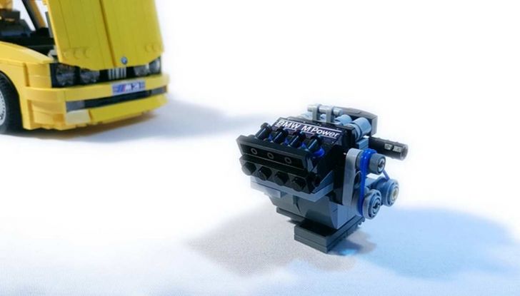 BMW M3 E30 in Lego, la sportiva fatta di mattoncini - Foto 17 di 18