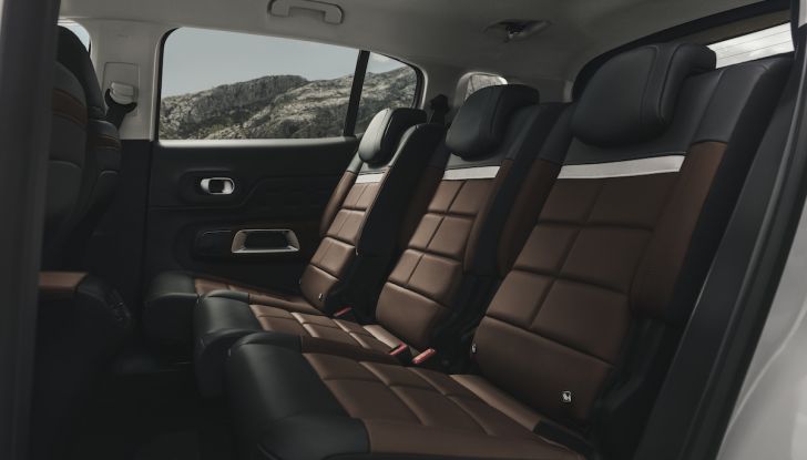 Citroen C5 Aircross: debuttano ibrido plug-in e sospensioni idrauliche - Foto 11 di 16