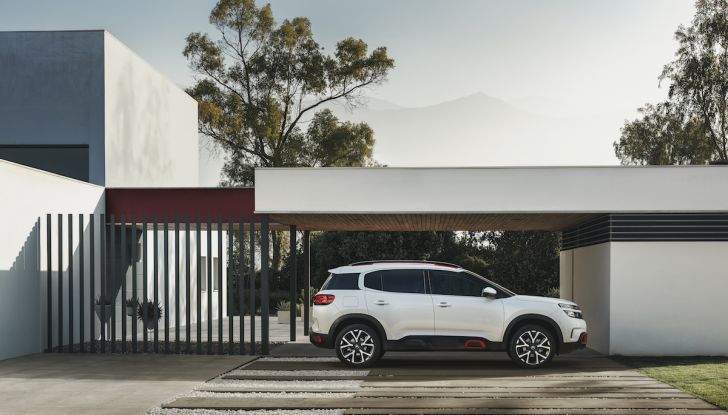 Citroen C5 Aircross: debuttano ibrido plug-in e sospensioni idrauliche - Foto 5 di 16