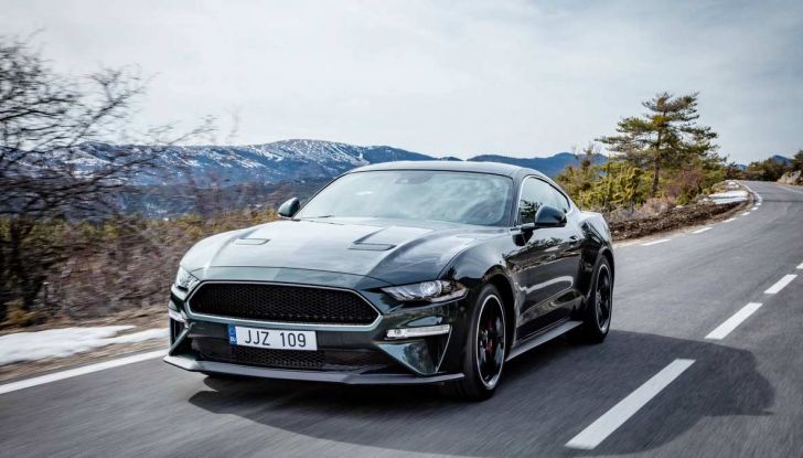 Ford Mustang Bullit provata sulle strade dell’Isola di Man - Foto 1 di 18