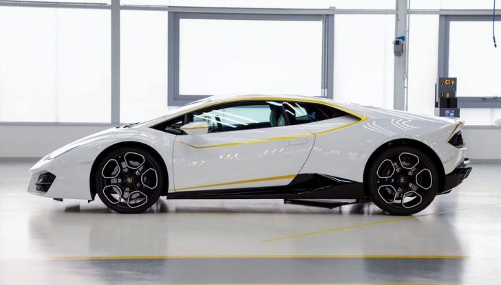 Lamborghini Huracán di Papa Francesco,  prezzo record di 715 mila euro - Foto 3 di 8