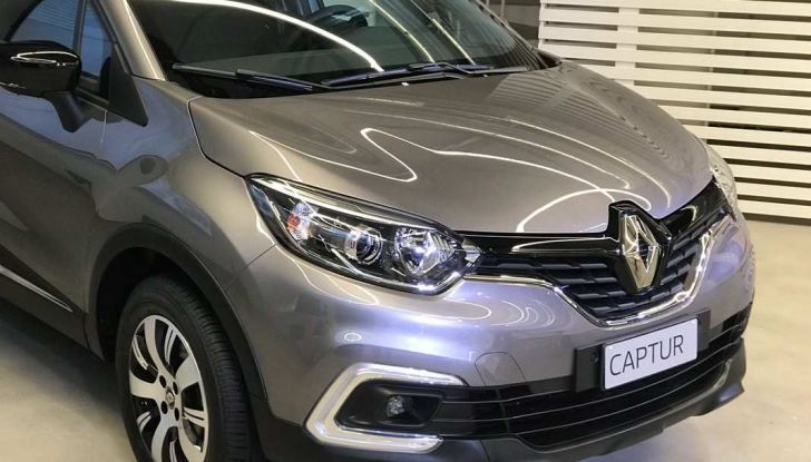 Renault Captur Sport Edition completa la gamma crossover del marchio francese - Foto 11 di 18
