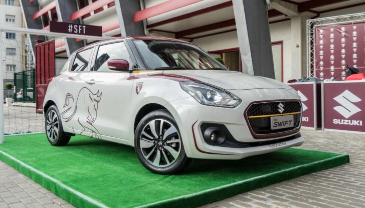Suzuki SWIFT Toro Edition per Walter Mazzarri, allenatore del Torino - Foto 1 di 6