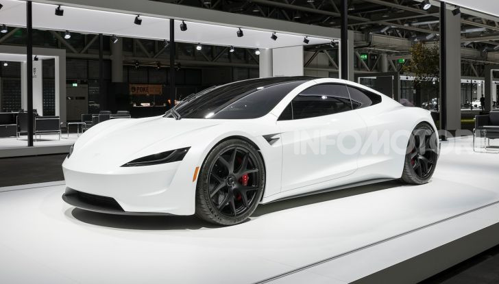 Tesla Roadster 2020 con speciale allestimento SpaceX Package - Foto 12 di 13