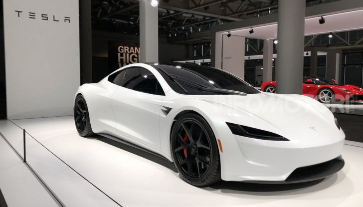 Tesla Roadster 2020 con speciale allestimento SpaceX Package - Foto 11 di 13