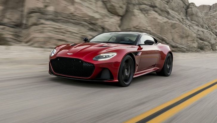 Nuova Aston Martin DBS Superleggera, il V12 Twin Turbo da 725CV - Foto 5 di 11