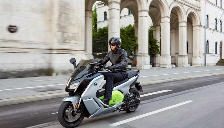BMW Group, nel futuro mobilità elettrica, digitalizzazione​, condivisione​ e guida autonoma - Foto 5 di 17