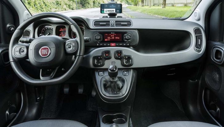 Fiat Panda Waze, versione speciale per l’app di navigazione - Foto 11 di 13