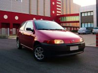 Fiat Punto esce di produzione dopo 25 anni di successi