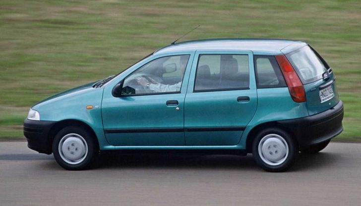 Fiat Punto esce di produzione dopo 25 anni di successi - Foto 3 di 12