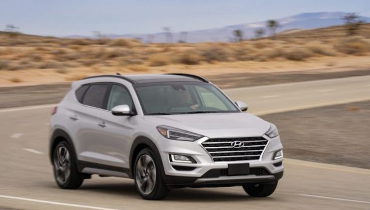 Hyundai Tucson 2018, il Restyling con il nuovo sistema Mild Hybrid - Foto 13 di 17
