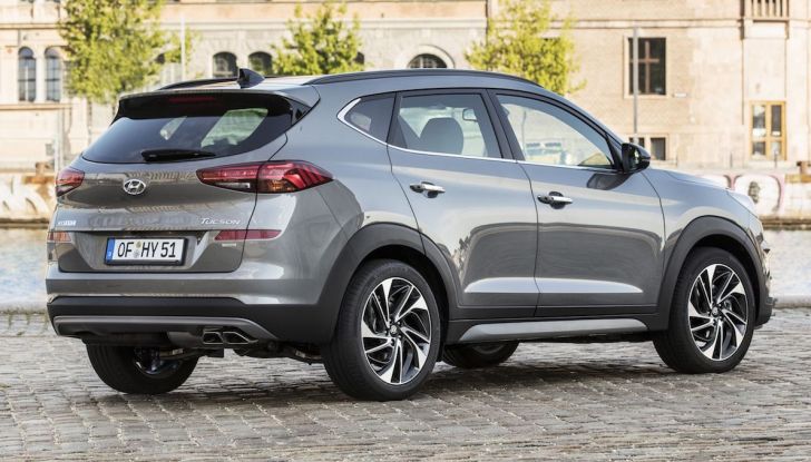 Hyundai Tucson 2018, il Restyling con il nuovo sistema Mild Hybrid - Foto 16 di 17