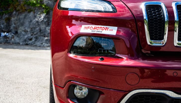 Test Drive Jeep Cherokee Overland, la prova del MultiJet da 200CV con 4×4 - Foto 18 di 27