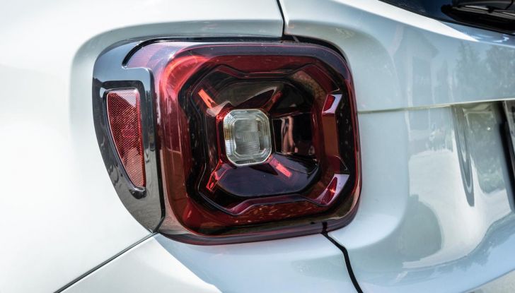 Prova completa Jeep Renegade 2019: Crossover dual su strada e in fuoristrada - Foto 13 di 24