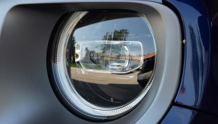 Prova completa Jeep Renegade 2019: Crossover dual su strada e in fuoristrada - Foto 8 di 24