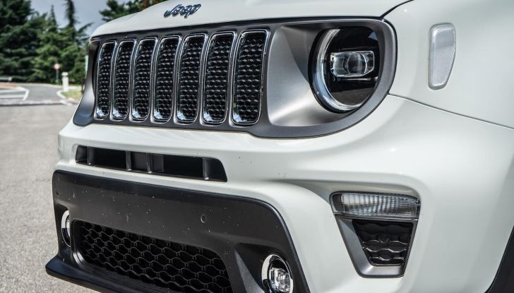 Prova completa Jeep Renegade 2019: Crossover dual su strada e in fuoristrada - Foto 3 di 24