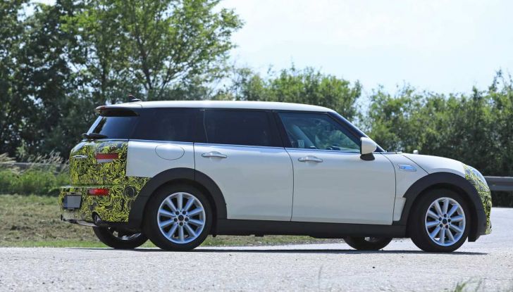 MINI Clubman, il facelift che introduce nuovi gruppi ottici - Foto 7 di 16