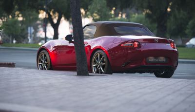 Nuova Mazda MX-5 2019: più potenza per la Roadster giapponese