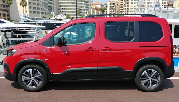 Prova nuovo Peugeot Rifter 2018: il multispazio pronto a tutto - Foto 18 di 22