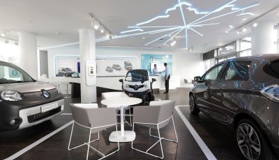 Renault Electric Vehicle Experience Center al debutto a Berlino